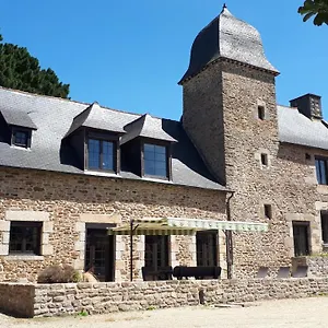 Petit Manoir Proche Dinan - D'hotes , Lanvallay France