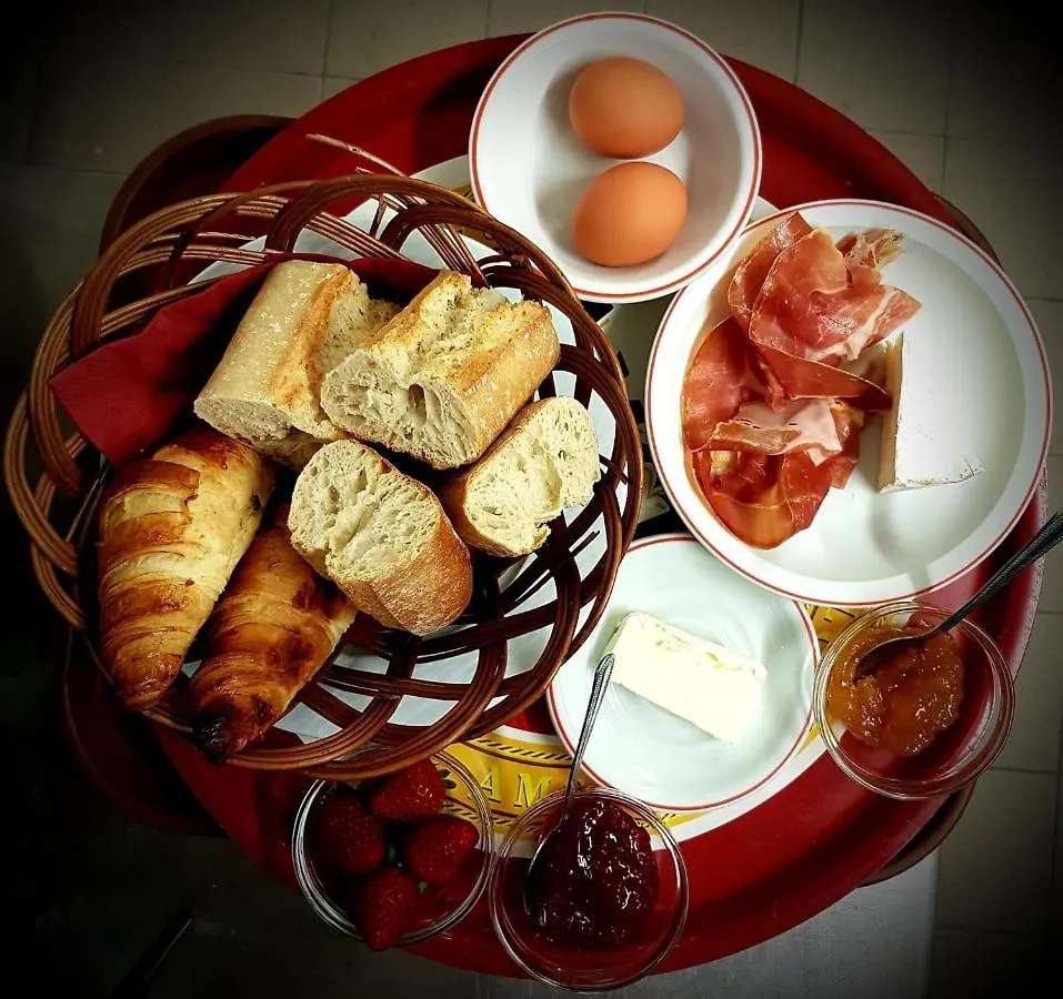 Bed & Breakfast Auberge De Carlucet