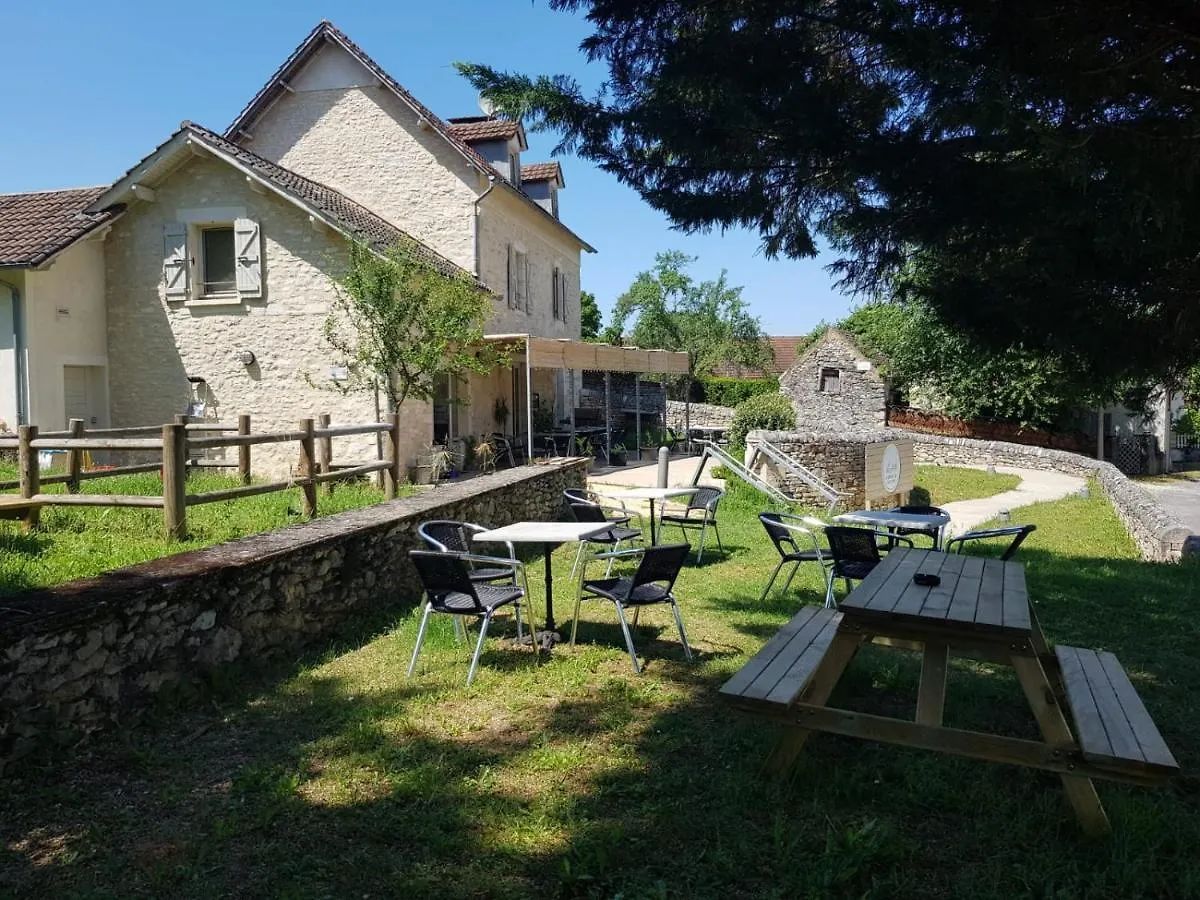 Auberge De Carlucet Bed & Breakfast